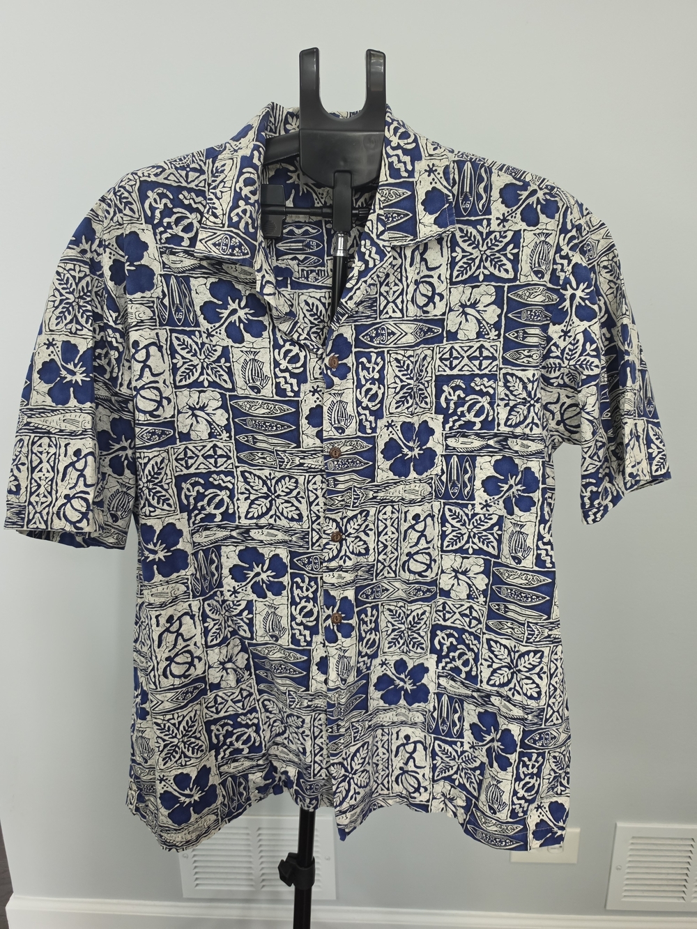 Men's Blue and White Hawaiian Print Short Sleeve Shirt